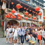 台湾の基隆港から行く観光ツアー!中正公園~十分瀑布~天燈上げ~九份